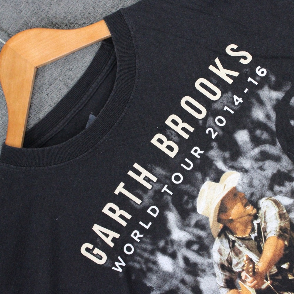 Garth Brooks World Tour 2014-16 T-Shirt Mens Medium Black Hanes Cotton Tee